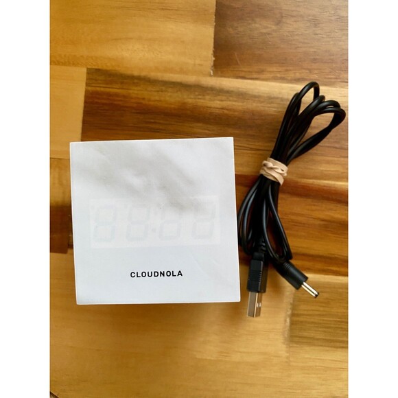 Cloudnola 3-in-1 Travel Alarm Clock USB Cable Calendar Time Temperature FFF - Picture 15 of 16